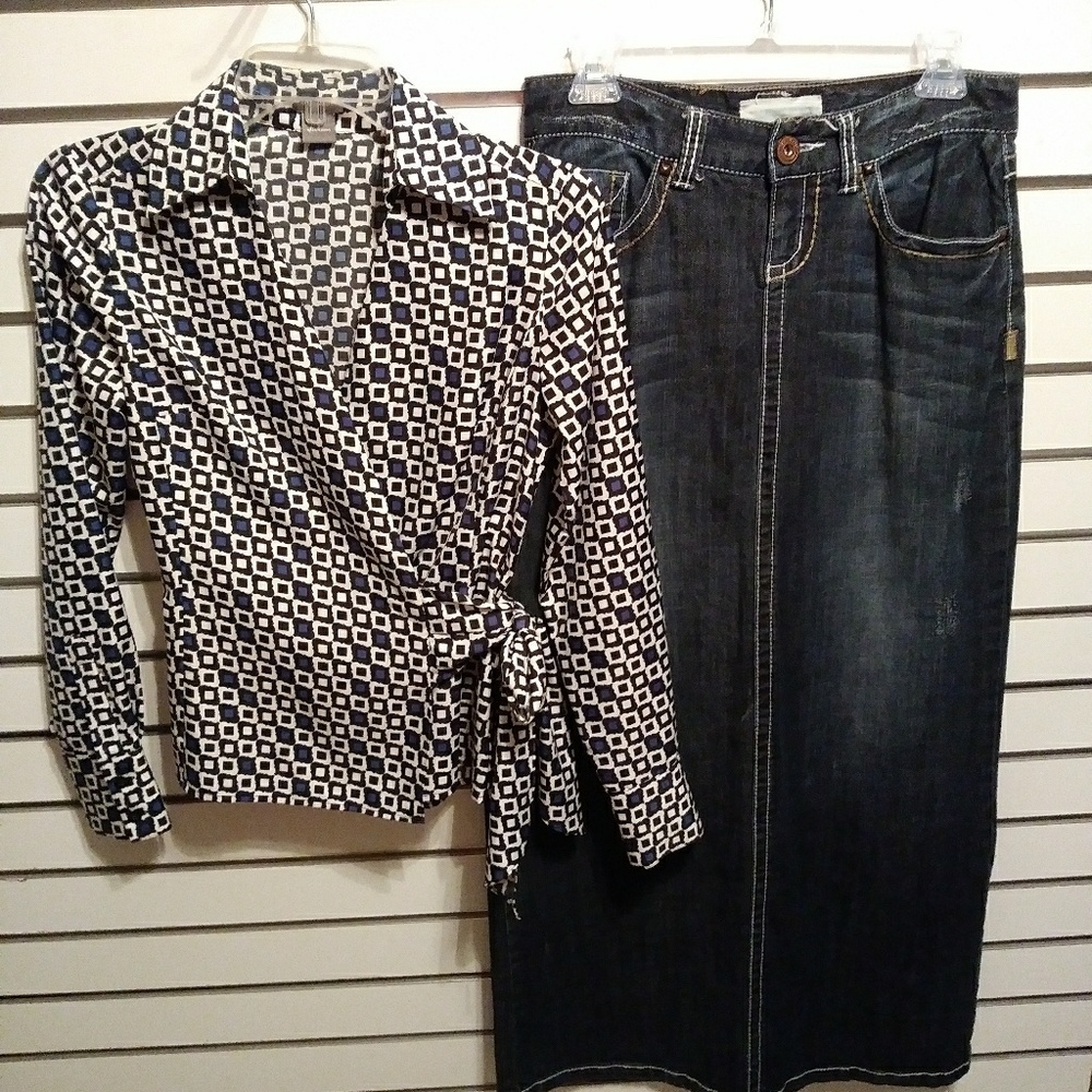 Maurices long denim skirt